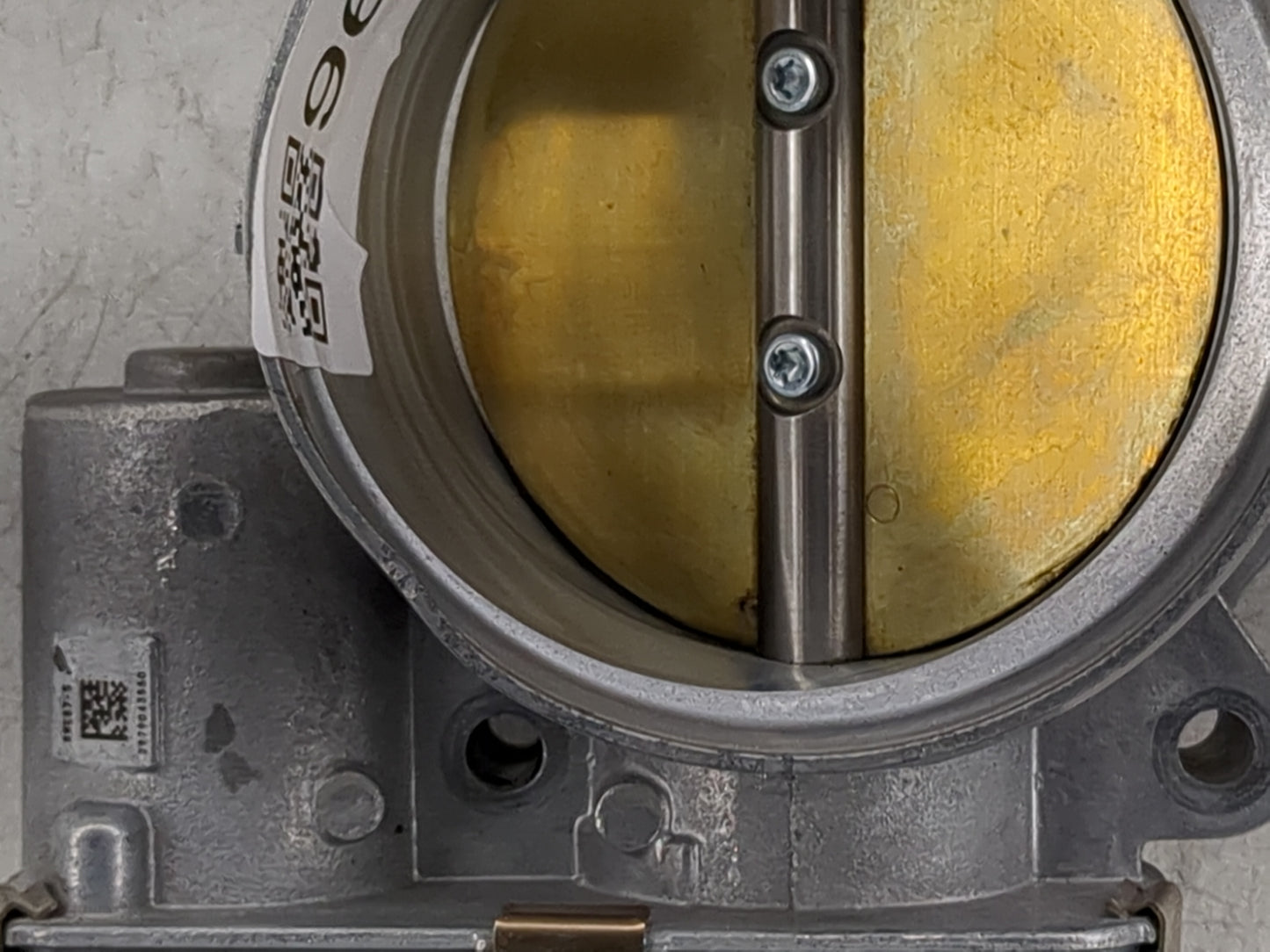 2016-2021 Chevrolet Camaro Throttle Body P/N:12678223 Fits Fits 2014 2015 2016 2017 2018 2019 2020 2021 2022 OEM Used Auto P