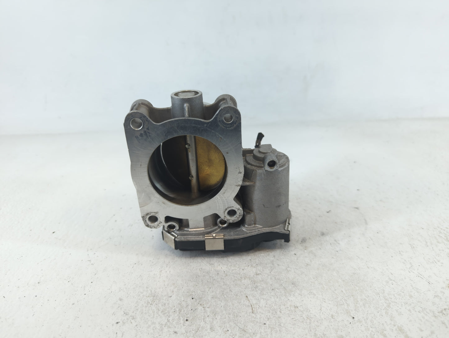 2016-2021 Chevrolet Camaro Throttle Body P/N:12681472AA Fits Fits 2013 2014 2015 2016 2017 2018 2019 2020 2021 OEM Used Auto
