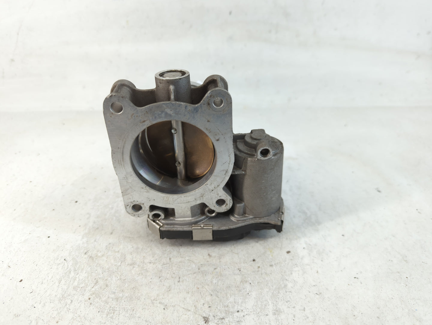 2016-2021 Chevrolet Camaro Throttle Body P/N:12681472AA Fits Fits 2013 2014 2015 2016 2017 2018 2019 2020 2021 OEM Used Auto