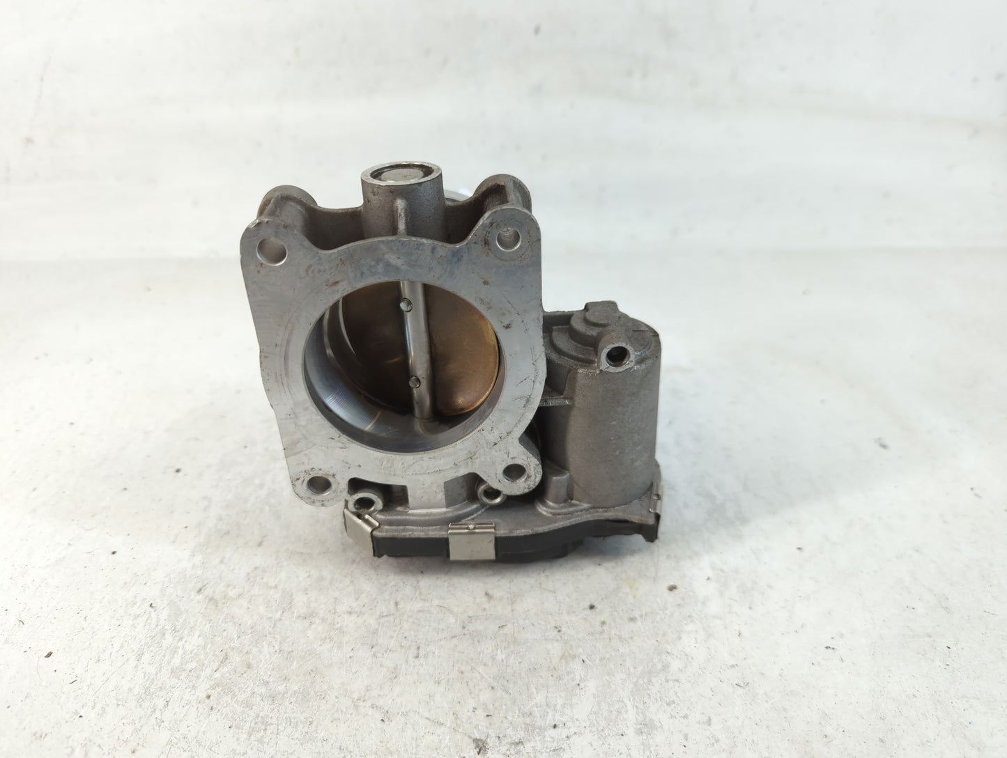 2016-2021 Chevrolet Camaro Throttle Body P/N:12681472AA Fits Fits 2013 2014 2015 2016 2017 2018 2019 2020 2021 OEM Used Auto