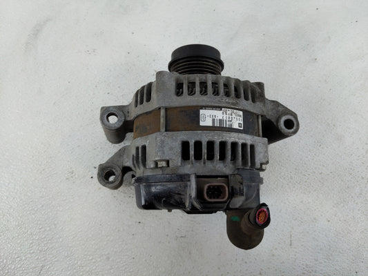 2015-2022 Chevrolet Colorado Alternator Replacement Generator Charging Assembly Engine OEM P/N:13520817 Fits OEM Used Auto P