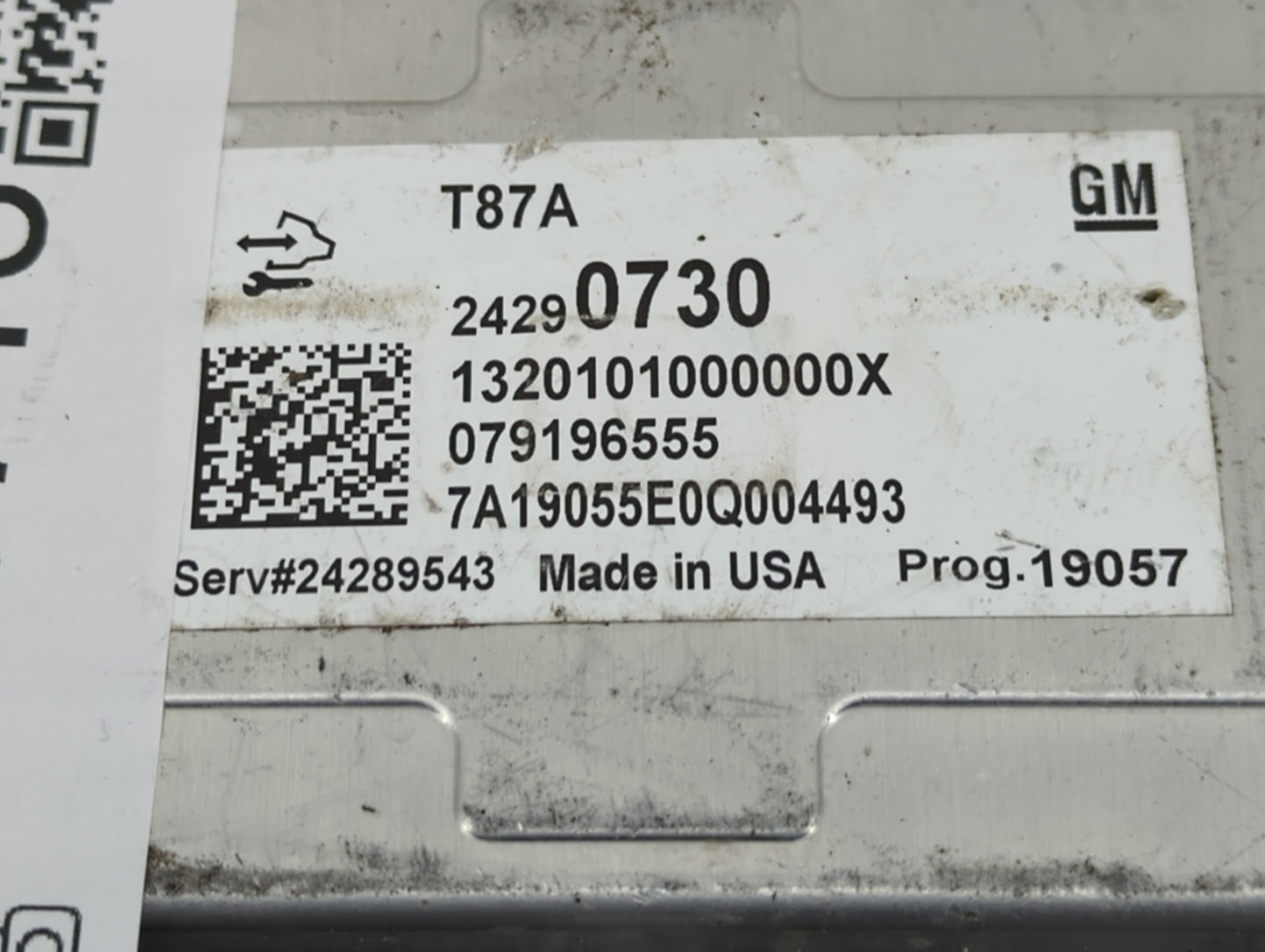 2020-2022 Chevrolet Colorado PCM Engine Control Computer ECU ECM PCU OEM P/N:24290730 Fits Fits 2020 2021 2022 OEM Used Auto
