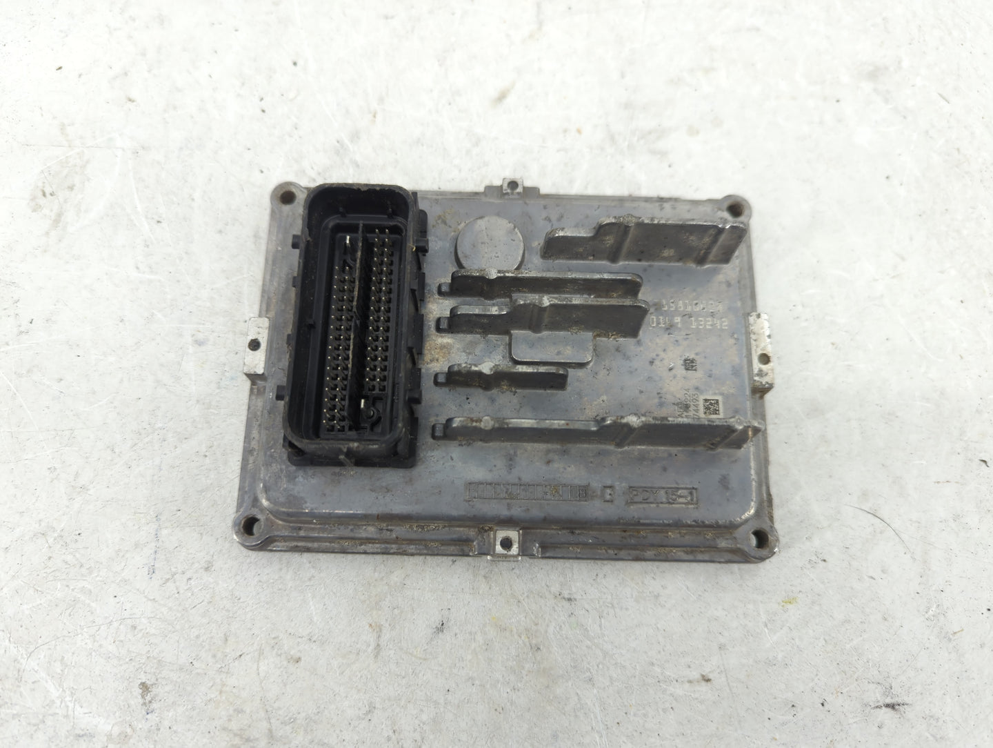 2020-2022 Chevrolet Colorado PCM Engine Control Computer ECU ECM PCU OEM P/N:24290730 Fits Fits 2020 2021 2022 OEM Used Auto