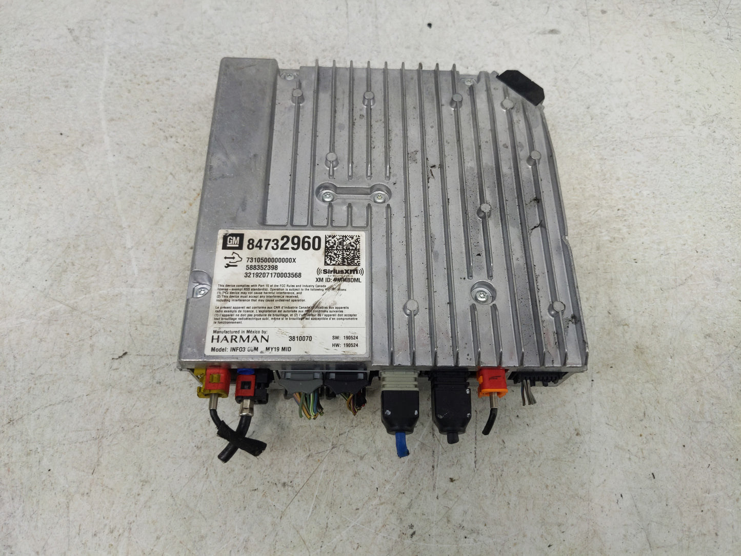 2020 Chevrolet Colorado PCM Engine Control Computer ECU ECM PCU OEM P/N:588352398 84732960 Fits OEM Used Auto Parts - Oemuse
