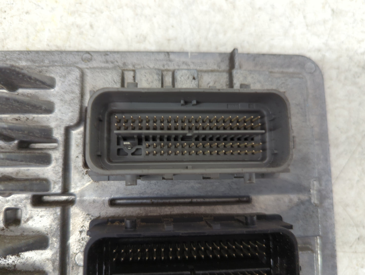 2017-2022 Chevrolet Colorado PCM Engine Control Computer ECU ECM PCU OEM P/N:12692038 12700116 Fits OEM Used Auto Parts - Oe