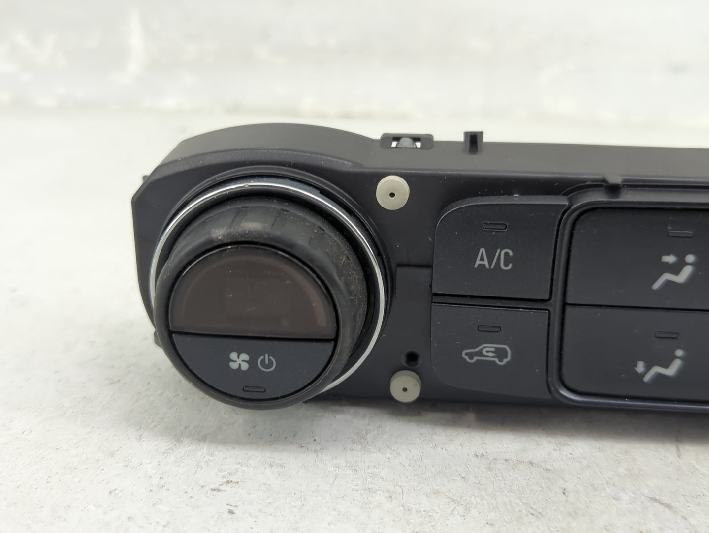 2015-2022 Chevrolet Colorado Climate Control Module Temperature AC/Heater Replacement P/N:815372982 Fits OEM Used Auto Parts