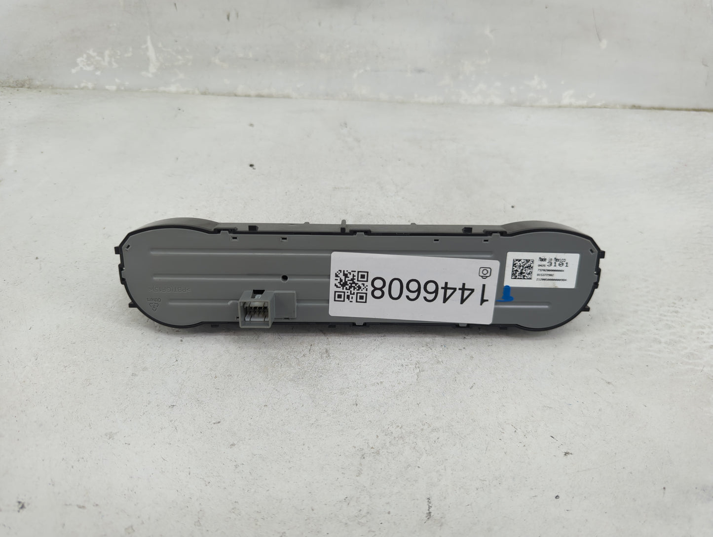 2015-2022 Chevrolet Colorado Climate Control Module Temperature AC/Heater Replacement P/N:815372982 Fits OEM Used Auto Parts