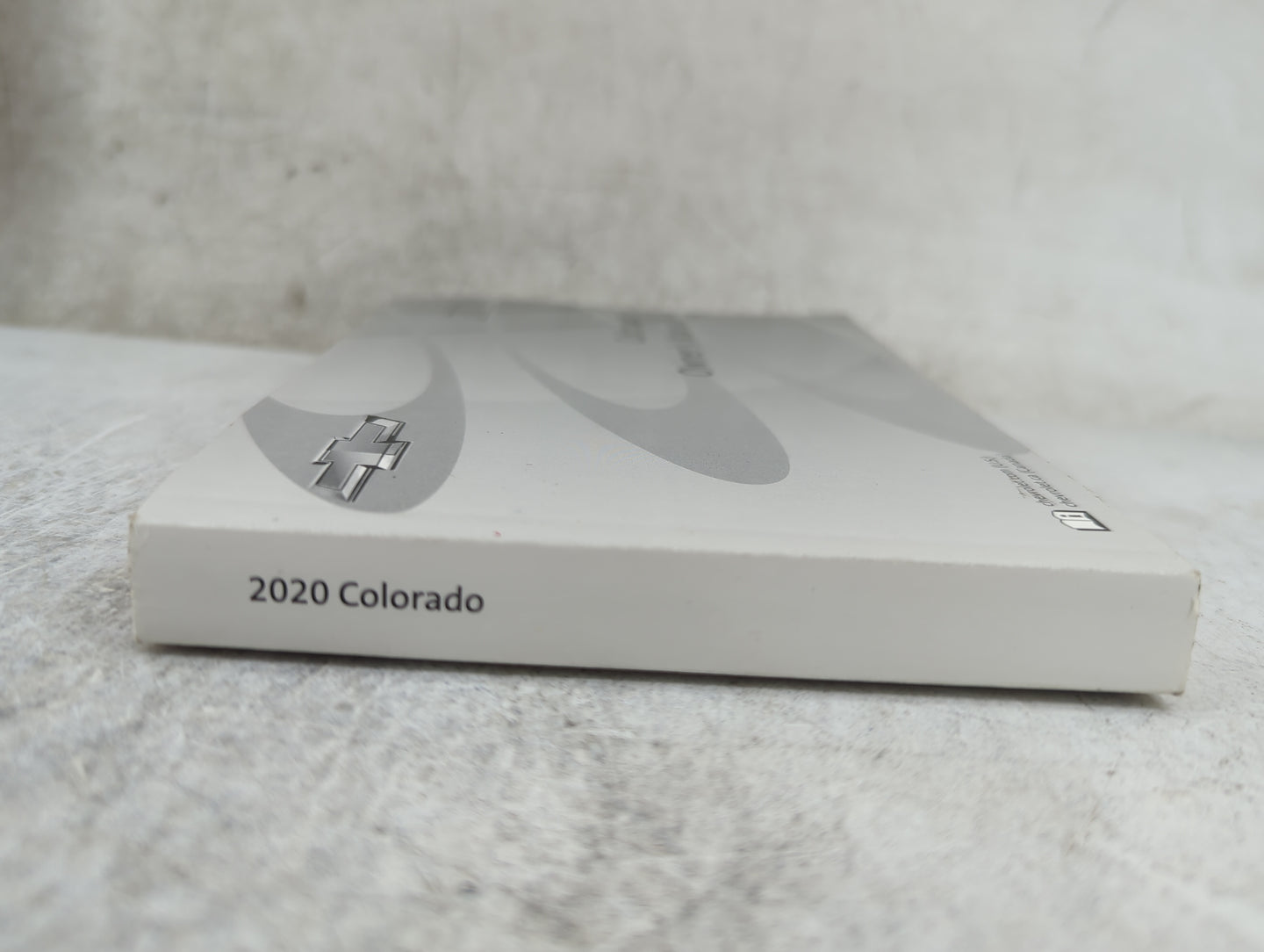 2020 Chevrolet Colorado Owners Manual Book Guide P/N:84354075 OEM Used Auto Parts - Oemusedautoparts1.com