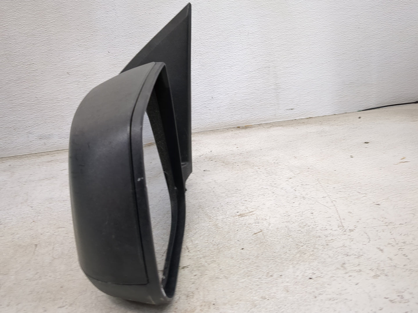 2015-2022 Chevrolet Colorado Driver Side View Mirror - Left Door Mirror OEM Used - Oemusedautoparts1.com