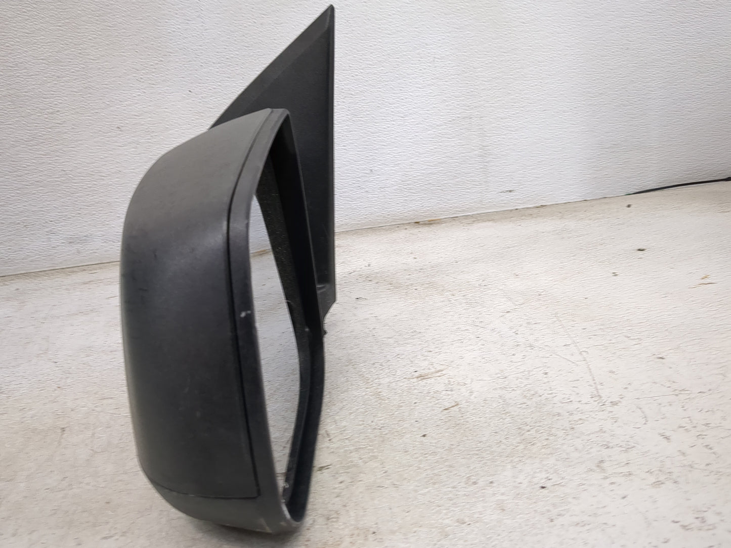 2015-2022 Chevrolet Colorado Driver Side View Mirror - Left Door Mirror OEM Used - Oemusedautoparts1.com