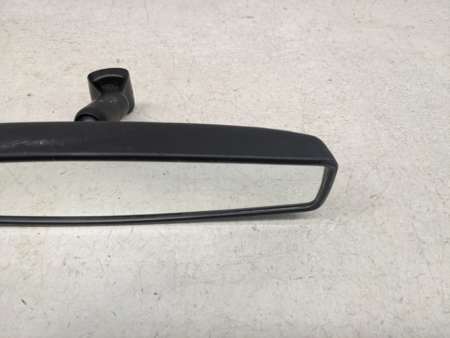 2020 Chevrolet Colorado Interior Rear View Mirror Replacement OEM Fits OEM Used Auto Parts - Oemusedautoparts1.com