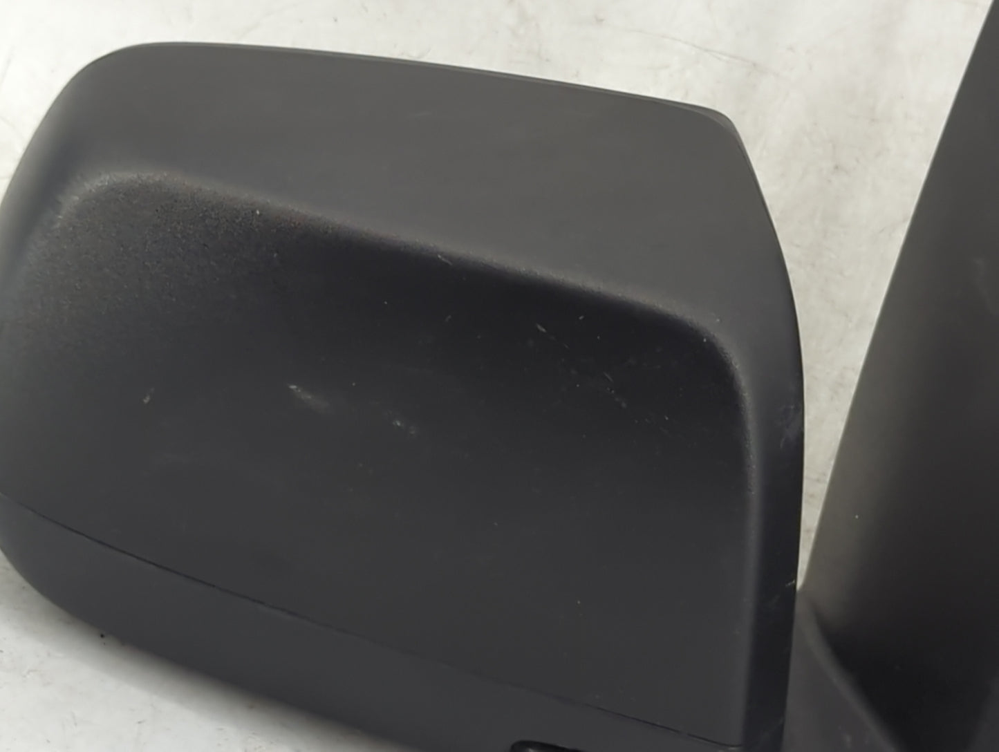 2015-2022 Chevrolet Colorado Passenger Side View Mirror - Right Door Mirror OEM Used - Oemusedautoparts1.com