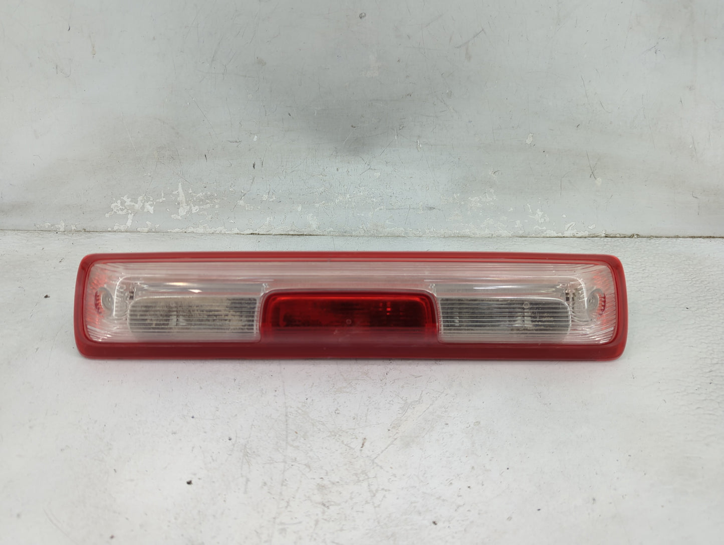 2020 Chevrolet Colorado High Mounted Stop Third Brake Light Lamp - Oemusedautoparts1.com