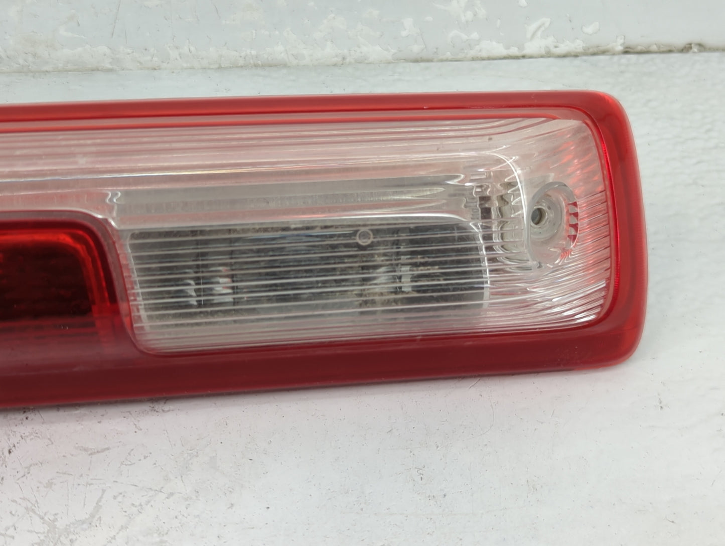 2020 Chevrolet Colorado High Mounted Stop Third Brake Light Lamp - Oemusedautoparts1.com
