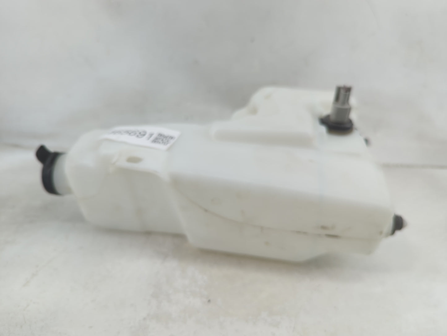 2018 Chevrolet Colorado Windshield Washer Fluid Reservoir Bottle Oem - Oemusedautoparts1.com