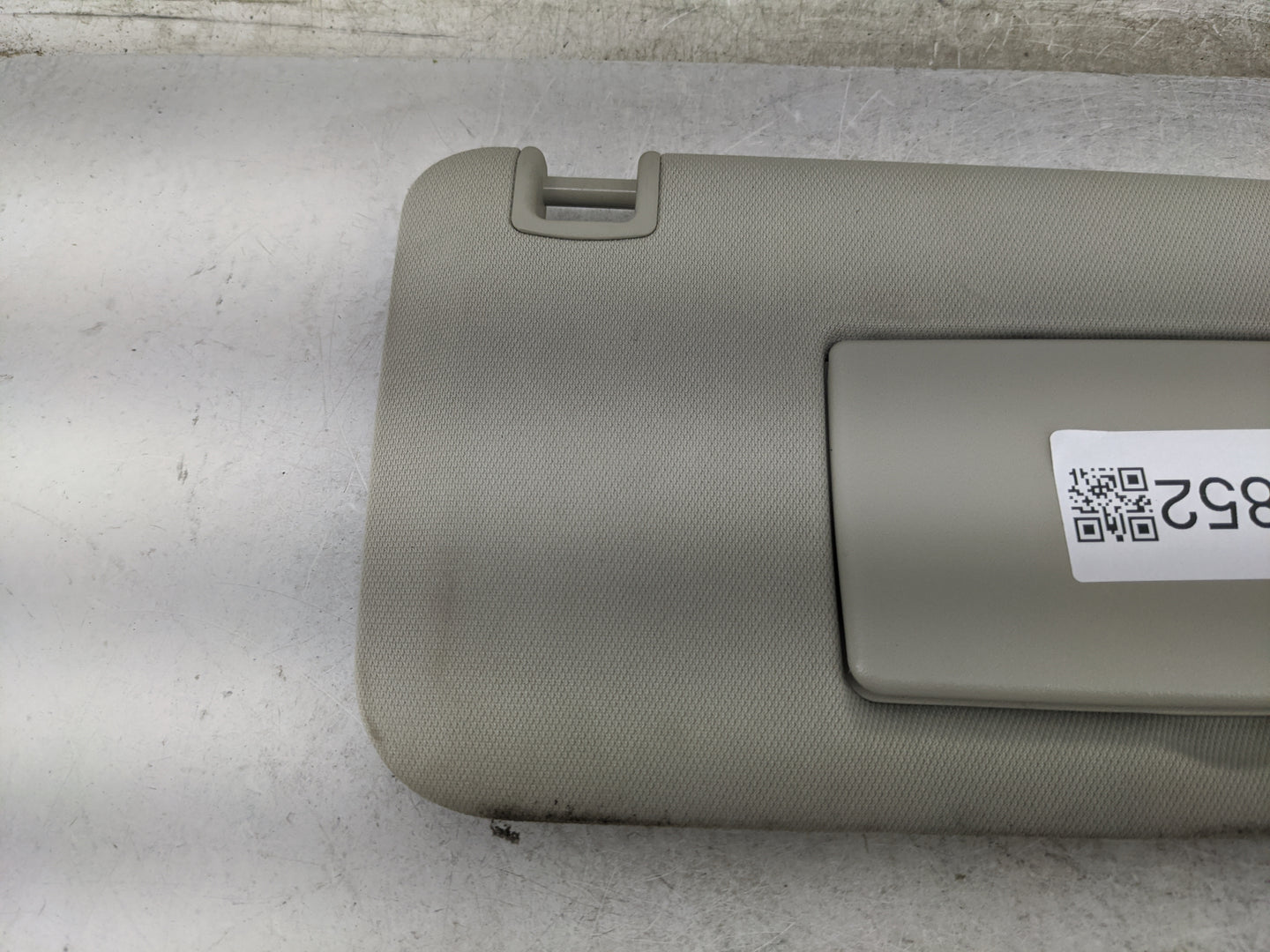 2017-2022 Chevrolet Colorado Sun Visor Shade Replacement Passenger Right Mirror Fits Fits 2017 2018 2019 2020 2021 2022 OEM 