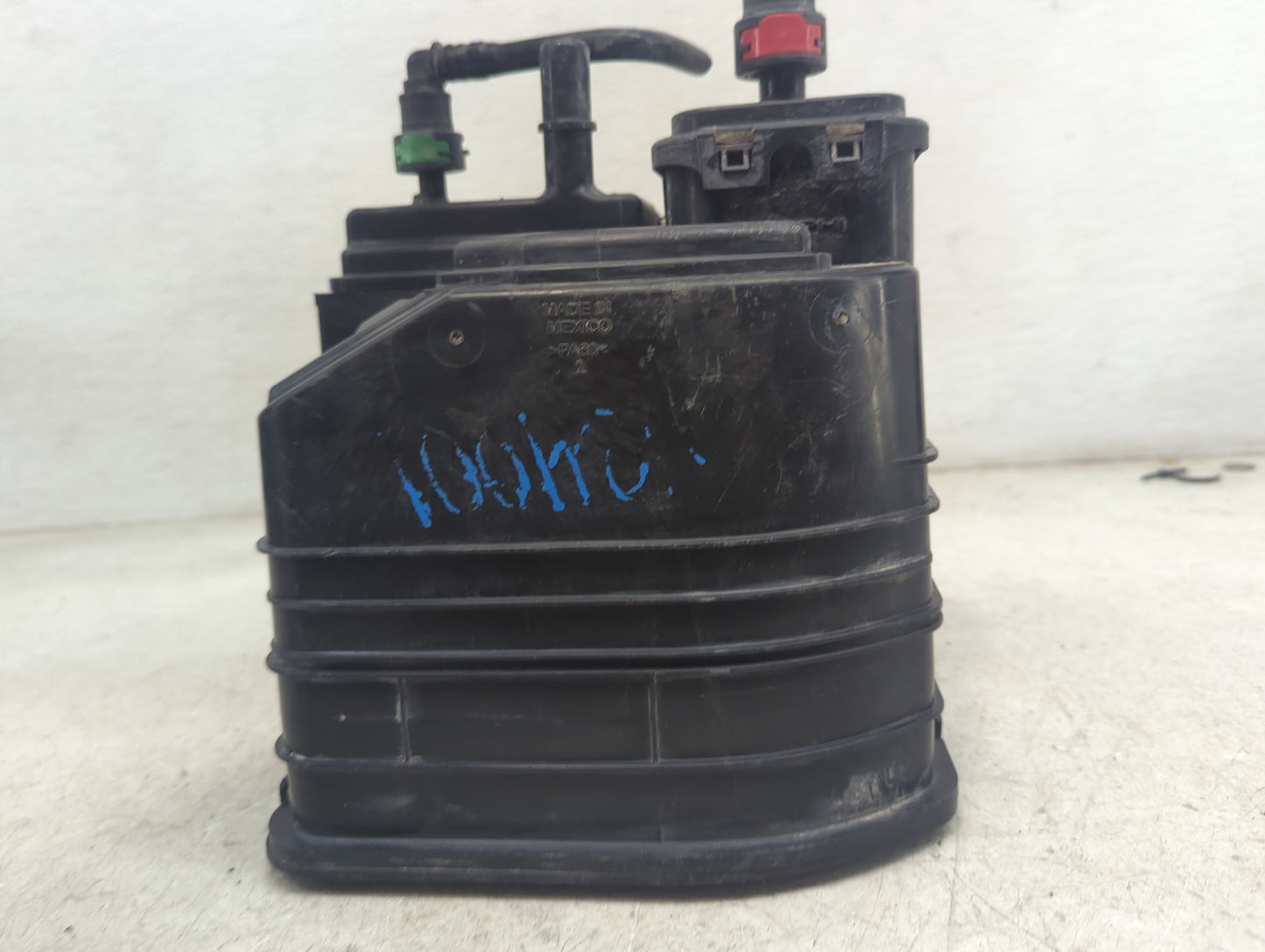 2020 Chevrolet Colorado Fuel Vapor Charcoal Canister - Oemusedautoparts1.com