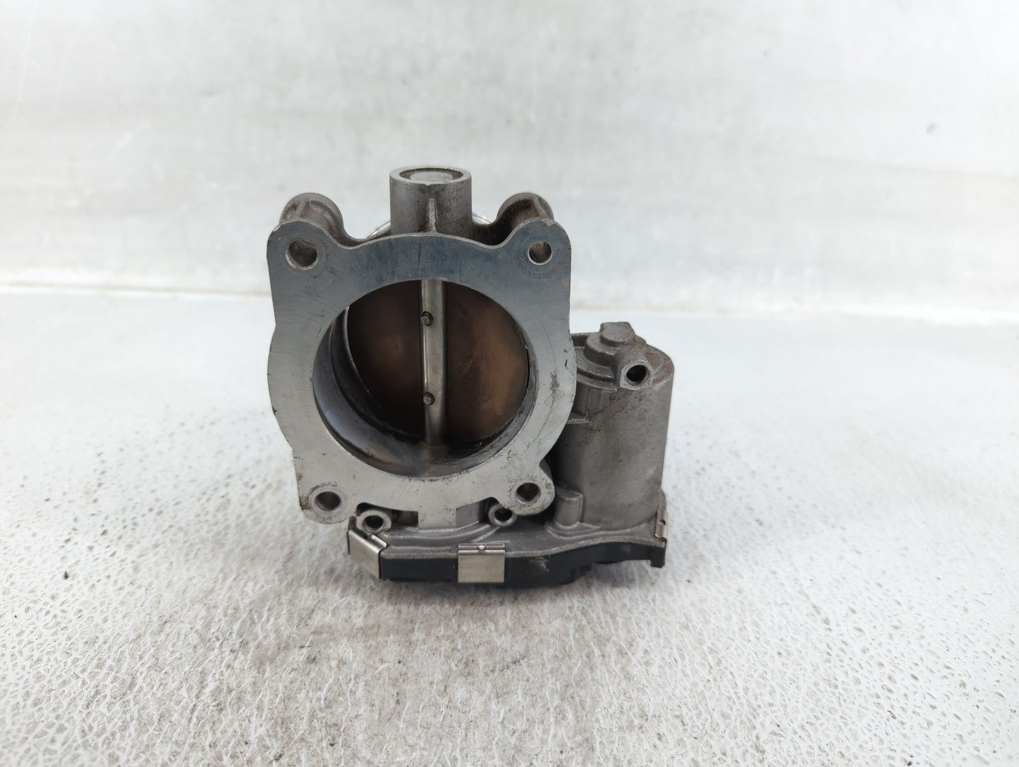2016-2022 Chevrolet Colorado Throttle Body P/N:12670839AA Fits Fits 2016 2017 2018 2019 2020 2021 2022 OEM Used Auto Parts -