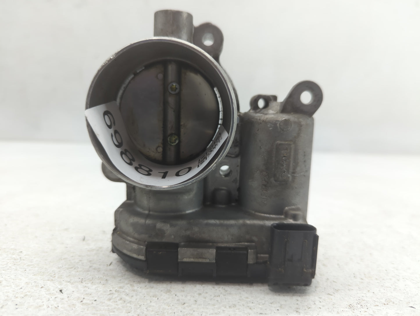 2016-2022 Chevrolet Colorado Throttle Body P/N:K2GE 9F991 AA Fits Fits 2016 2017 2018 2019 2020 2021 2022 OEM Used Auto Part