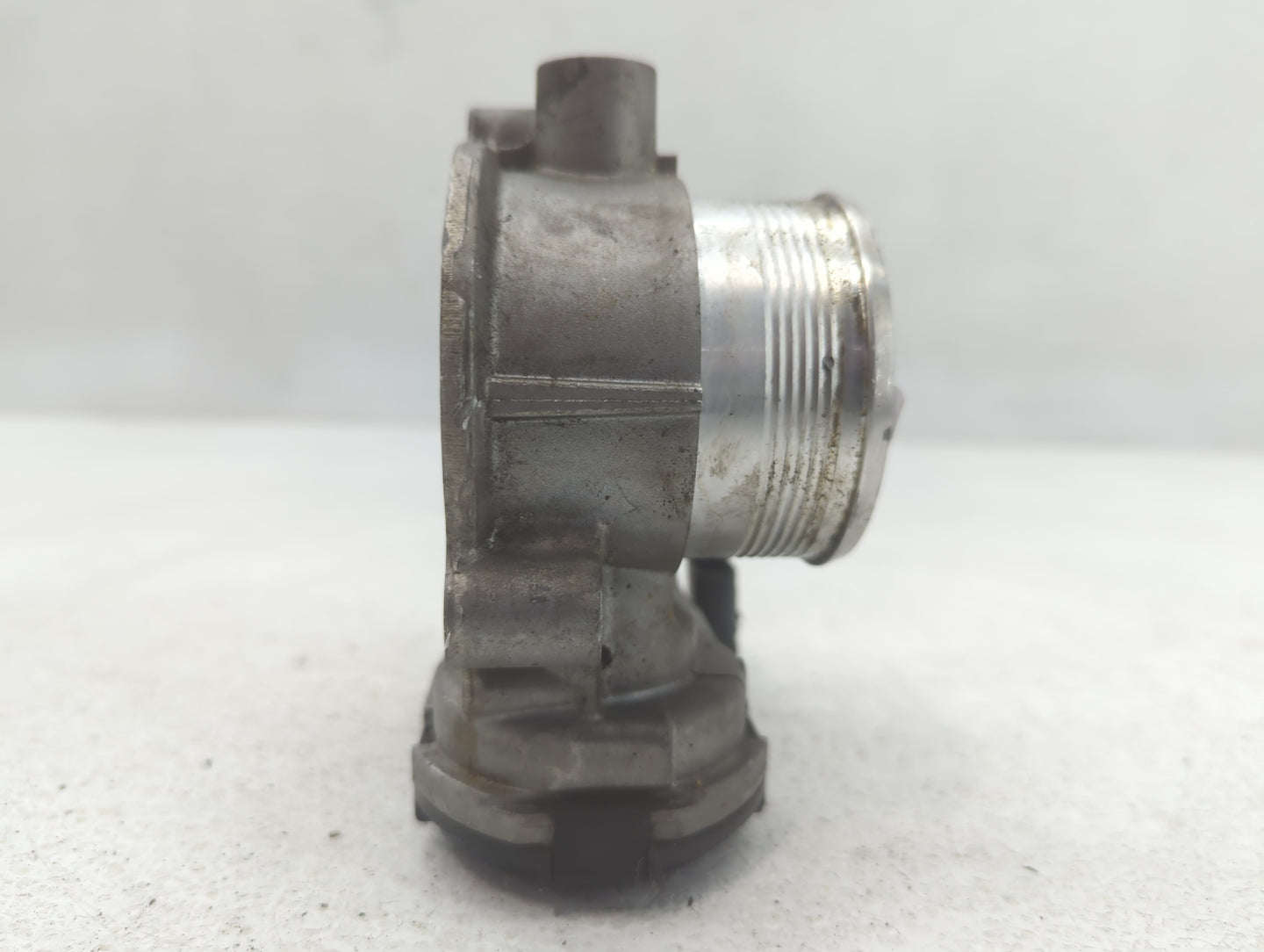 2016-2022 Chevrolet Colorado Throttle Body P/N:K2GE 9F991 AA Fits Fits 2016 2017 2018 2019 2020 2021 2022 OEM Used Auto Part
