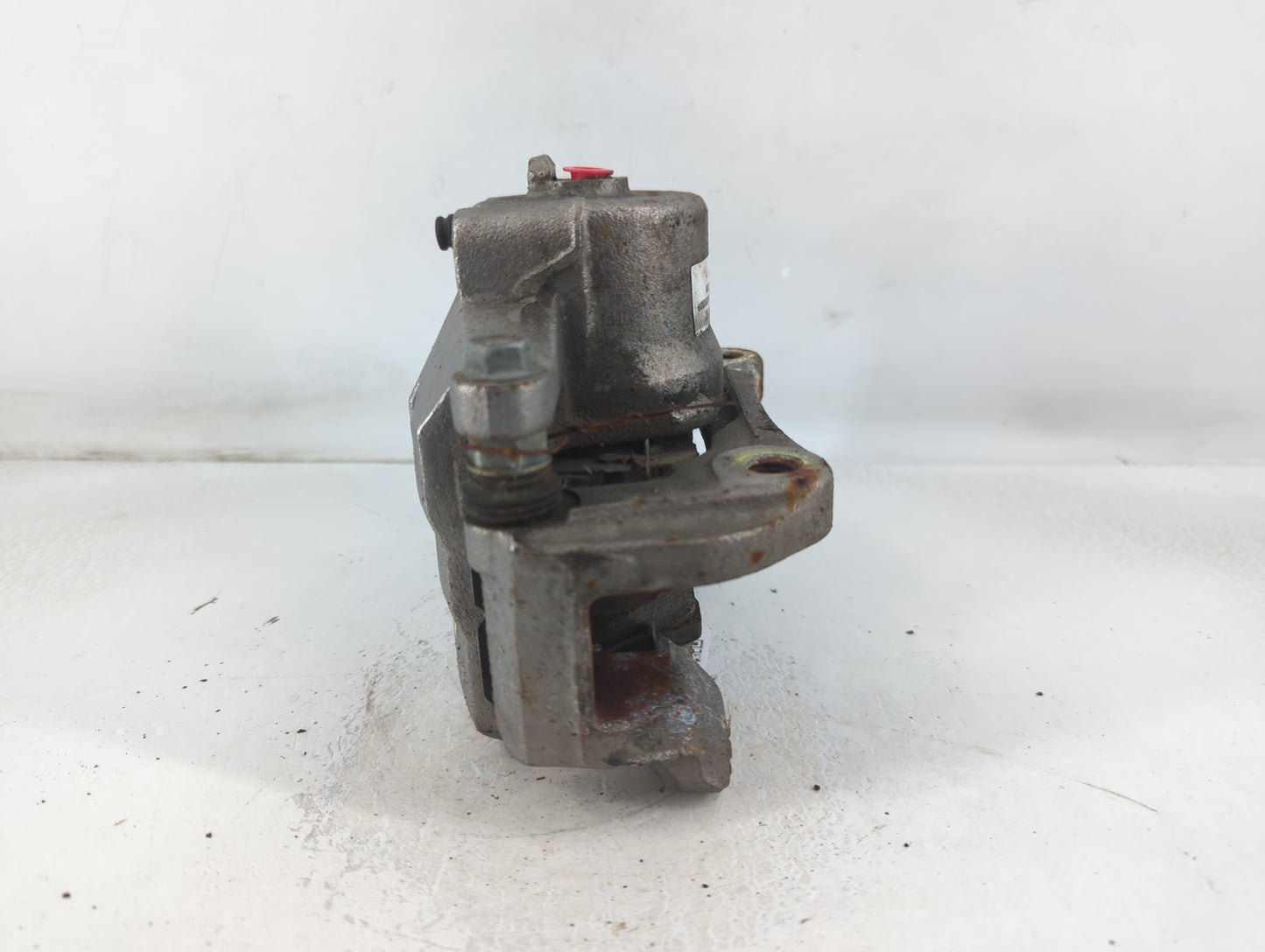 2020 Chevrolet Cruze Front Driver Left Brake Caliper - Oemusedautoparts1.com