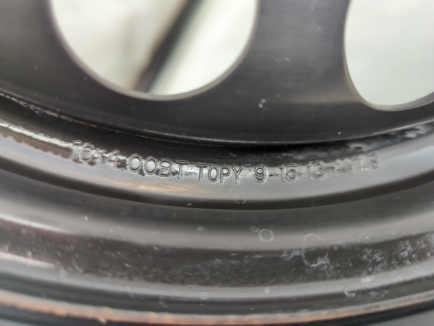 2020 Chevrolet Cruze Spare Donut Tire Wheel Rim Oem - Oemusedautoparts1.com