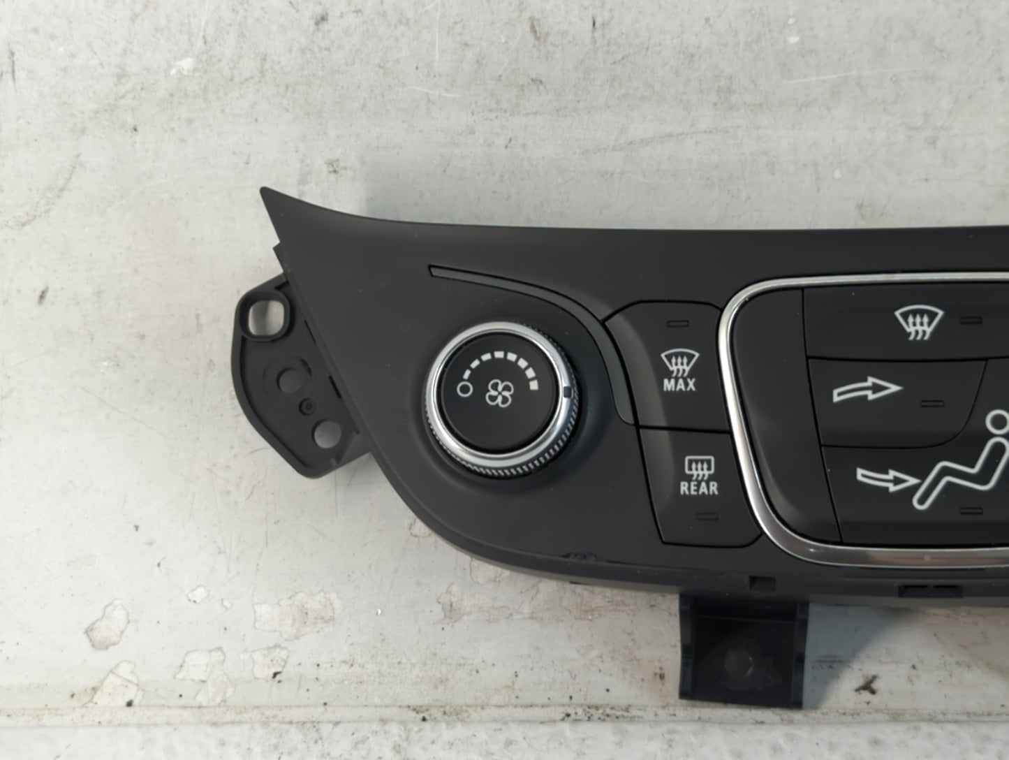 2019-2021 Chevrolet Equinox Climate Control Module Temperature AC/Heater Replacement P/N:84422503 Fits Fits 2019 2020 2021 O