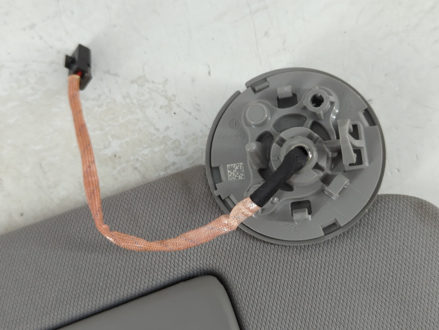 2020-2022 Chevrolet Equinox Sun Visor Shade Replacement Passenger Right Mirror Fits Fits 2020 2021 2022 OEM Used Auto Parts 