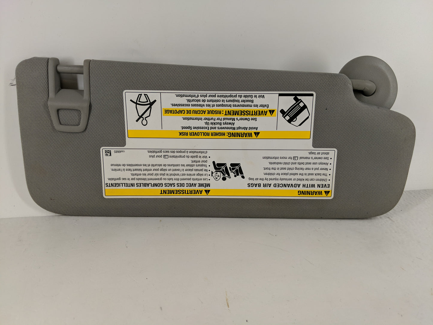 2020-2022 Chevrolet Equinox Sun Visor Shade Replacement Driver Left Mirror Fits Fits 2020 2021 2022 OEM Used Auto Parts - Oe