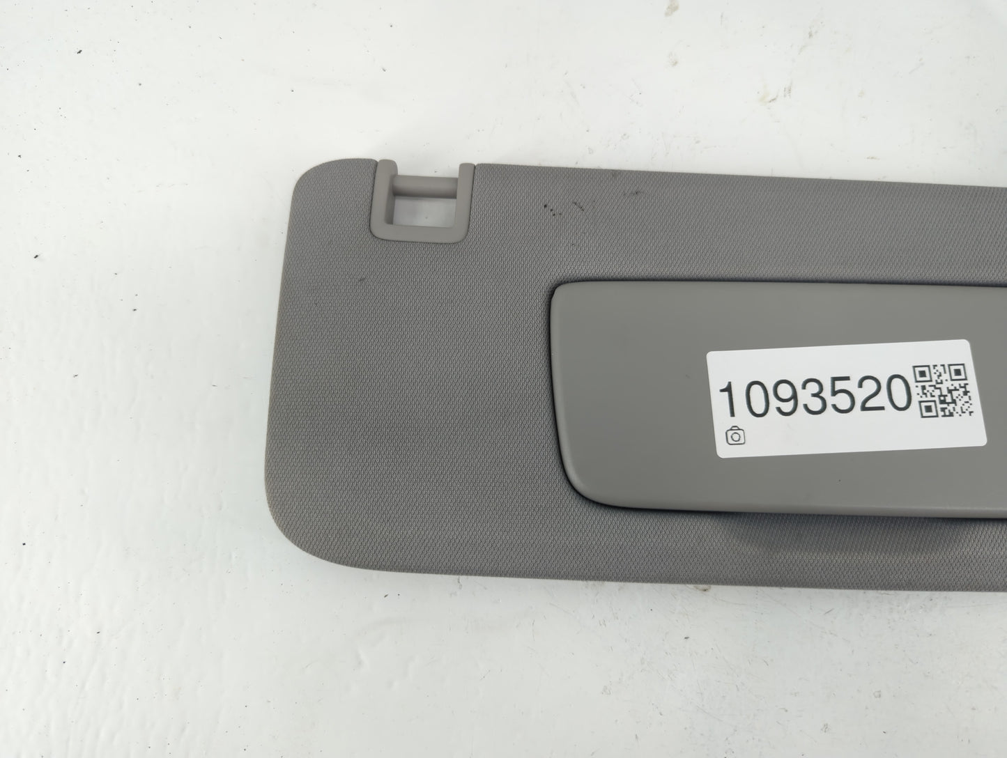 2020-2022 Chevrolet Equinox Sun Visor Shade Replacement Passenger Right Mirror Fits Fits 2020 2021 2022 OEM Used Auto Parts 