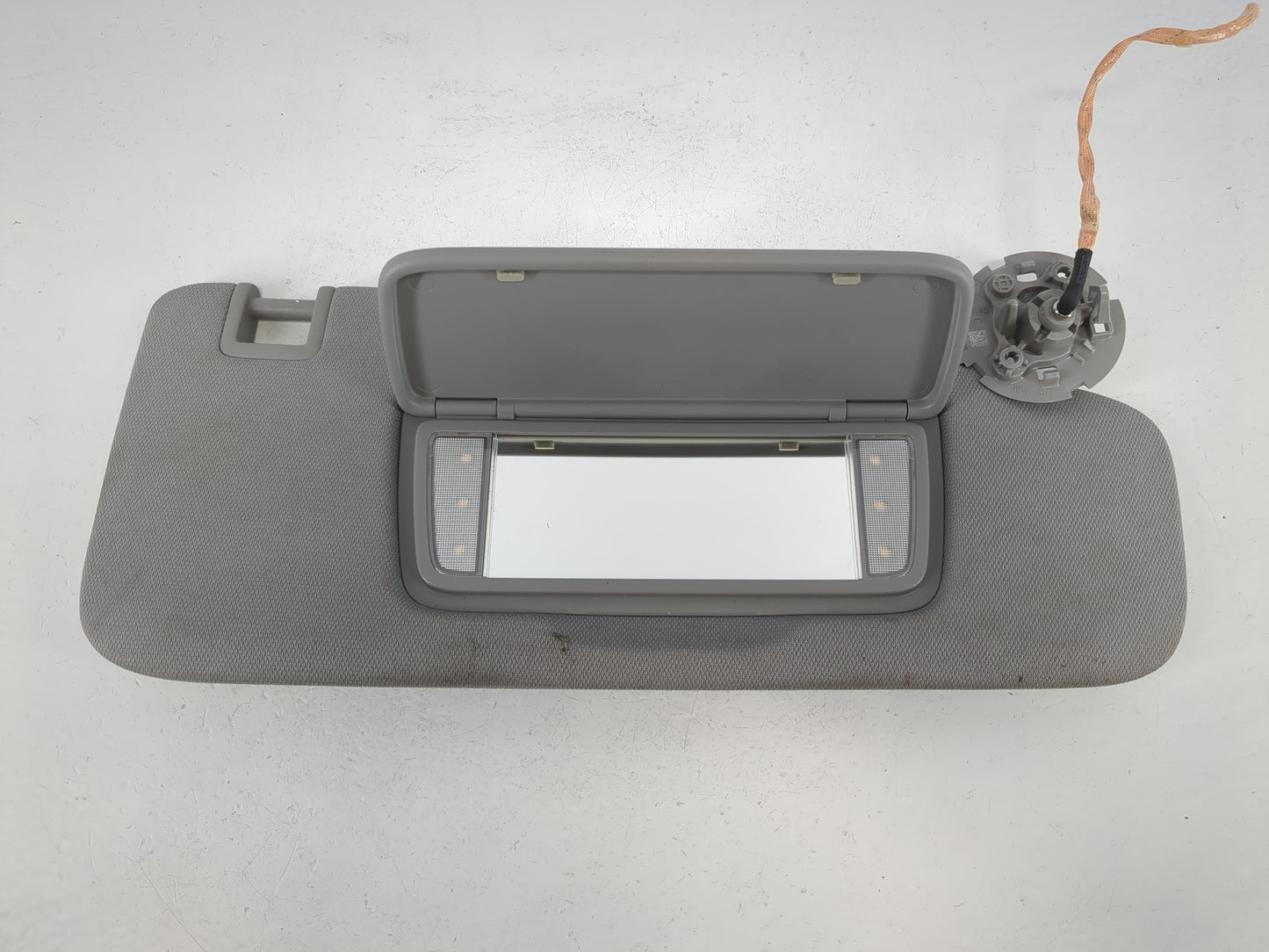 2020-2022 Chevrolet Equinox Sun Visor Shade Replacement Passenger Right Mirror Fits Fits 2020 2021 2022 OEM Used Auto Parts 