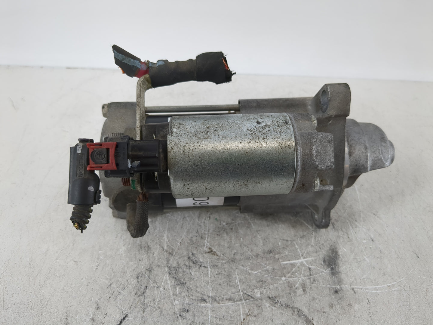 2018-2022 Chevrolet Equinox Car Starter Motor Solenoid OEM P/N:12690481 Fits Fits 2017 2018 2019 2020 2021 2022 OEM Used Aut