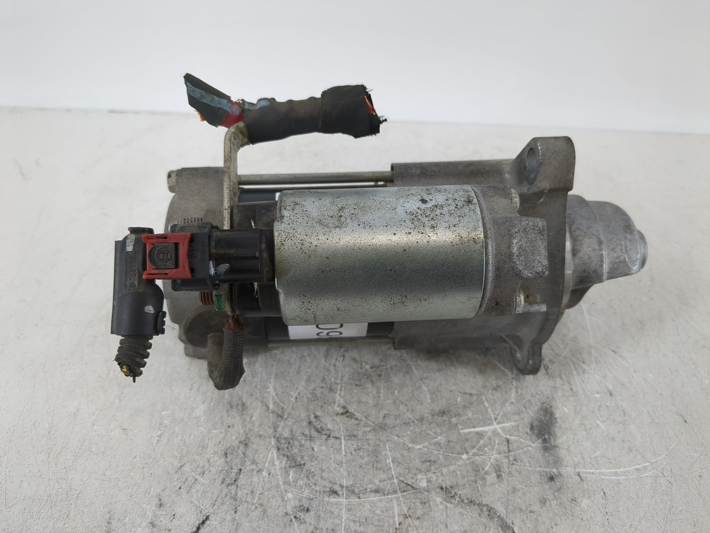 2018-2022 Chevrolet Equinox Car Starter Motor Solenoid OEM P/N:12690481 Fits Fits 2017 2018 2019 2020 2021 2022 OEM Used Aut