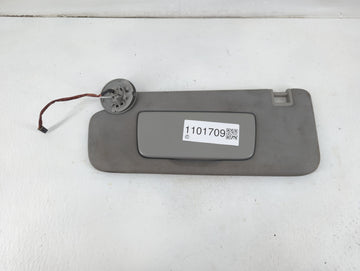 2020-2022 Chevrolet Equinox Sun Visor Shade Replacement Passenger Right Mirror Fits Fits 2020 2021 2022 OEM Used Auto Parts