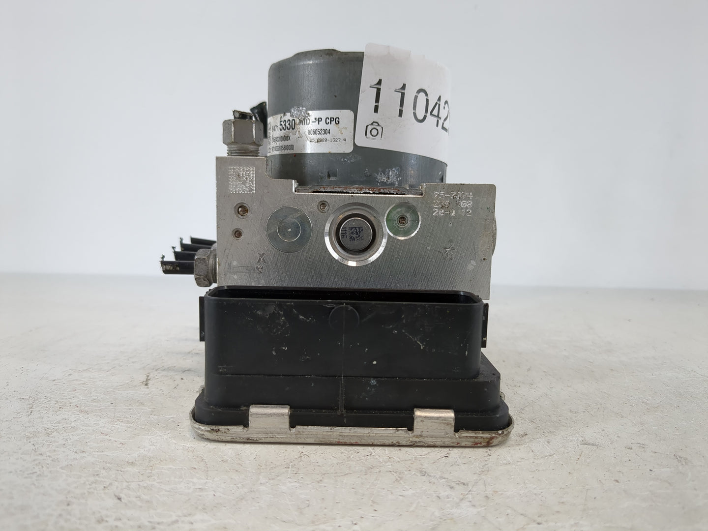 2020-2022 Chevrolet Equinox ABS Pump Control Module Replacement P/N:84715330 Fits Fits 2020 2021 2022 OEM Used Auto Parts - 