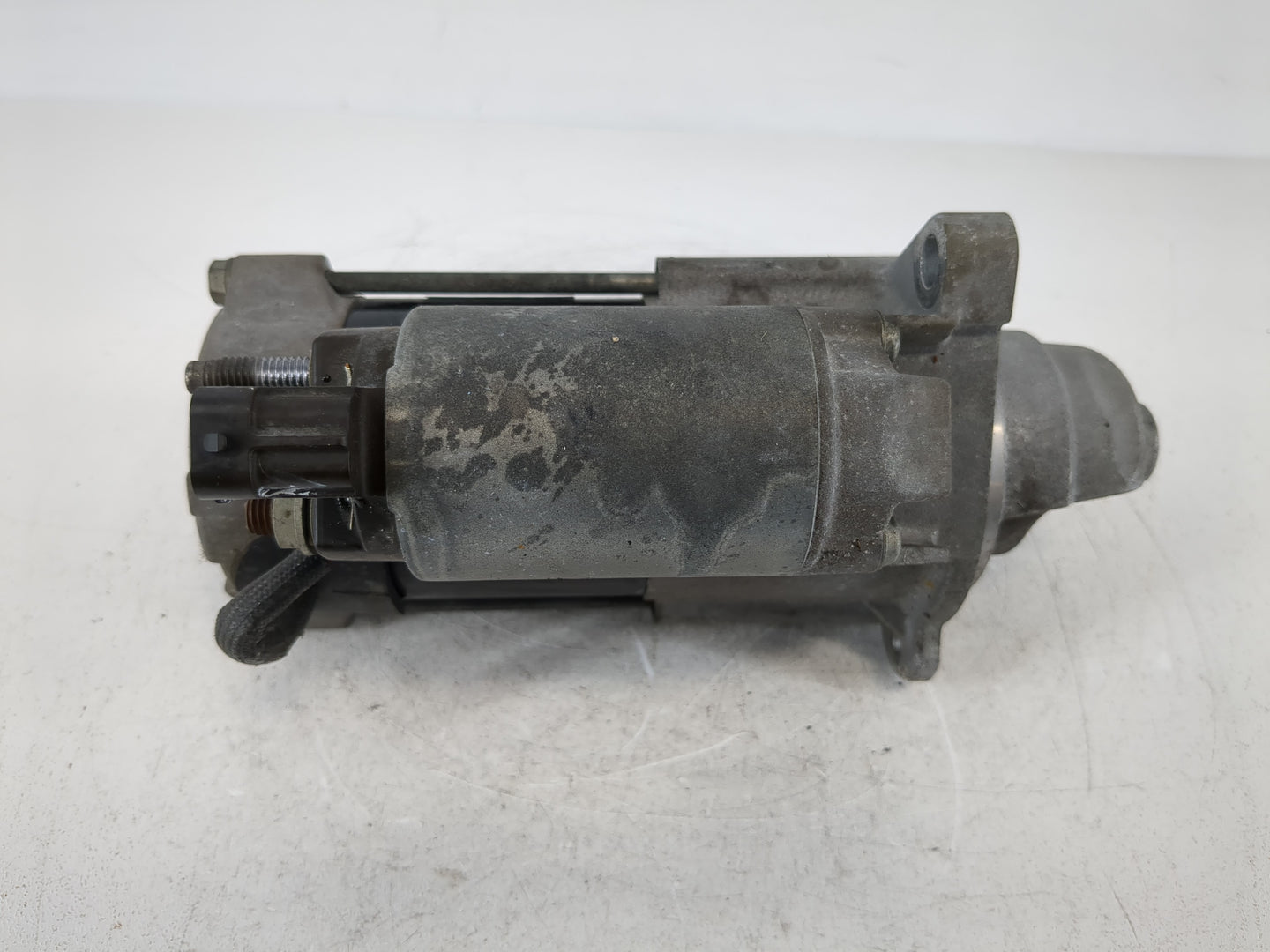 2018-2022 Chevrolet Equinox Car Starter Motor Solenoid OEM P/N:12690481 Fits Fits 2017 2018 2019 2020 2021 2022 OEM Used Aut
