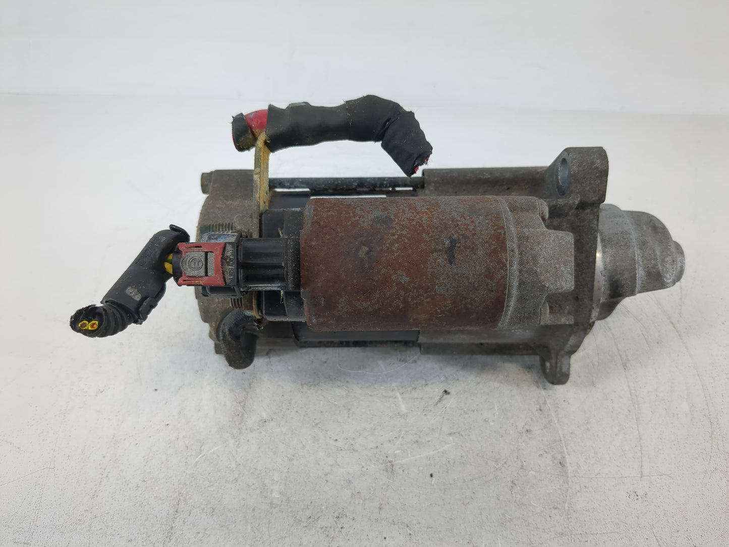 2018-2022 Chevrolet Equinox Car Starter Motor Solenoid OEM P/N:12690481 Fits Fits 2017 2018 2019 2020 2021 2022 OEM Used Aut