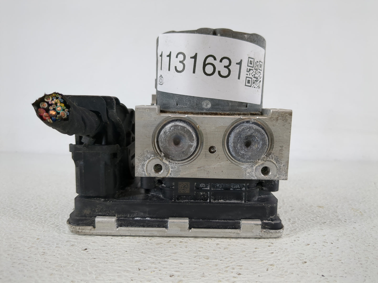 2020-2022 Chevrolet Equinox ABS Pump Control Module Replacement P/N:84825145 Fits Fits 2020 2021 2022 OEM Used Auto Parts - 