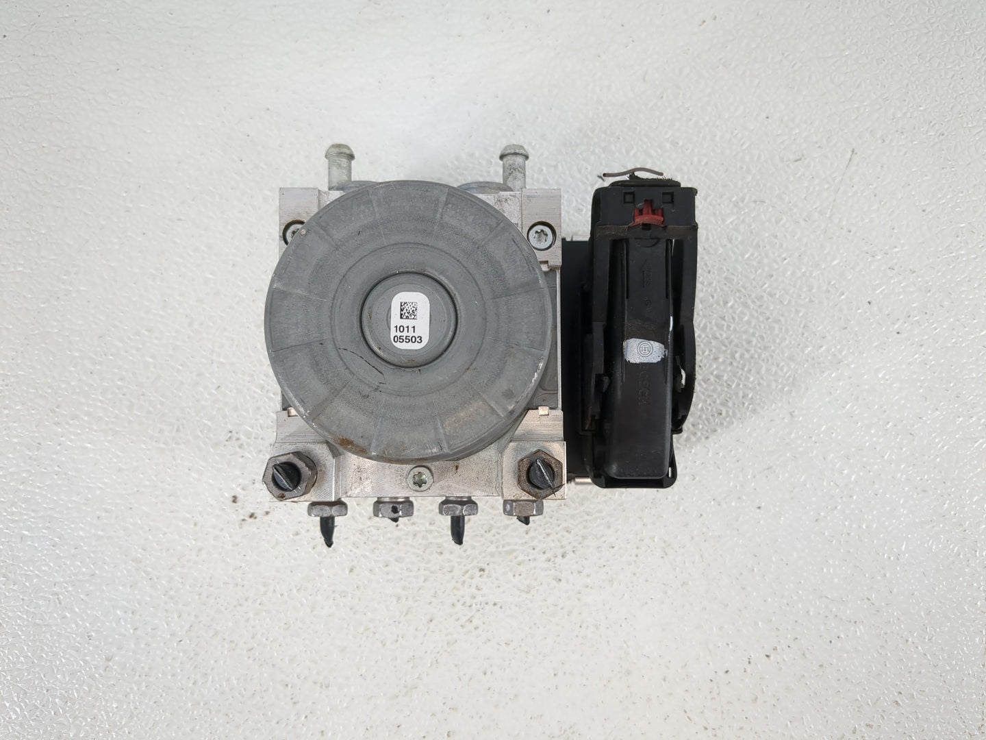 2020-2022 Chevrolet Equinox ABS Pump Control Module Replacement P/N:84825144 Fits Fits 2020 2021 2022 OEM Used Auto Parts - 