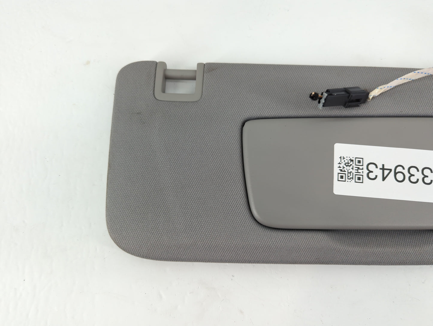 2020-2022 Chevrolet Equinox Sun Visor Shade Replacement Passenger Right Mirror Fits Fits 2020 2021 2022 OEM Used Auto Parts 
