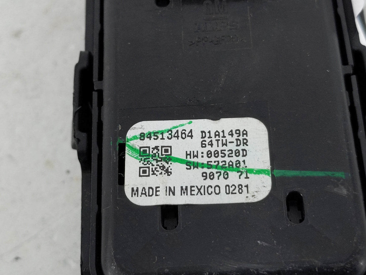 2018-2022 Chevrolet Equinox Master Power Window Switch Replacement Driver Side Left P/N:64TW-DR D1A149A Fits OEM Used Auto P