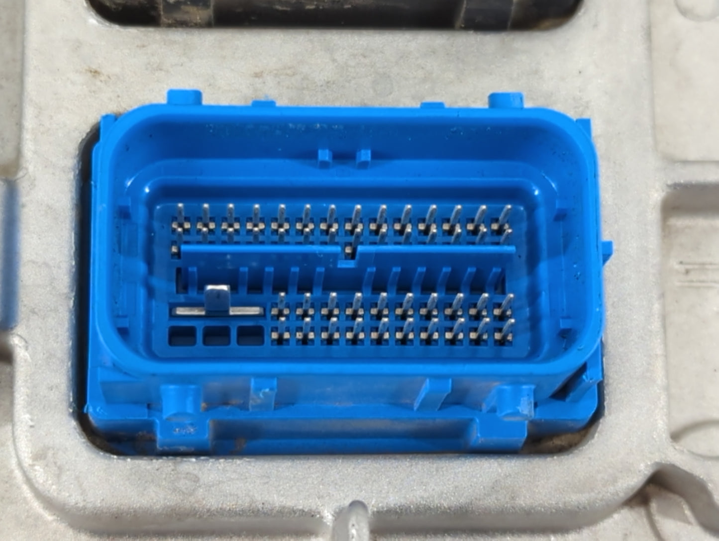 2020-2022 Chevrolet Equinox PCM Engine Control Computer ECU ECM PCU OEM P/N:12702989 Fits Fits 2020 2021 2022 OEM Used Auto 