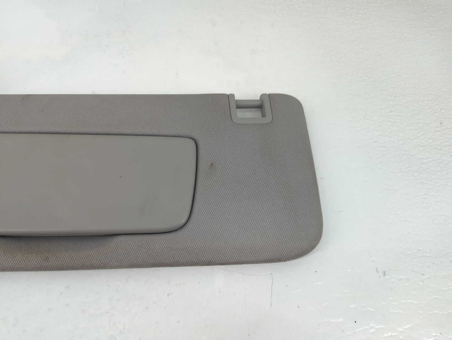 2020-2022 Chevrolet Equinox Sun Visor Shade Replacement Driver Left Mirror Fits Fits 2020 2021 2022 OEM Used Auto Parts - Oe