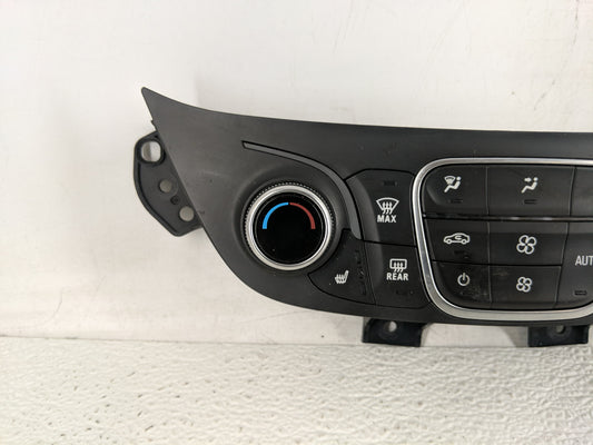 2019-2021 Chevrolet Equinox Climate Control Module Temperature AC/Heater Replacement P/N:84612975 Fits Fits 2019 2020 2021 OEM Used Auto Parts
