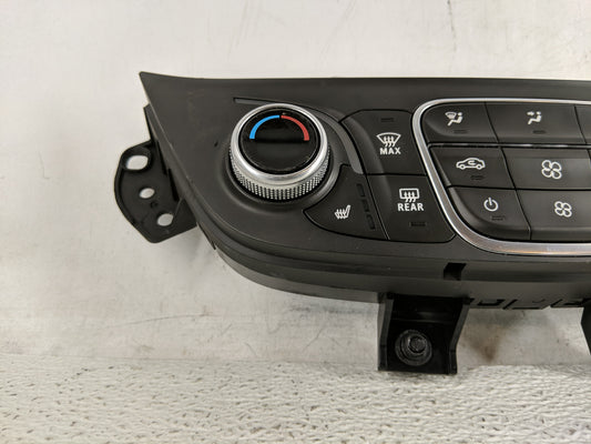 2019-2021 Chevrolet Equinox Climate Control Module Temperature AC/Heater Replacement P/N:84612975 Fits Fits 2019 2020 2021 OEM Used Auto Parts
