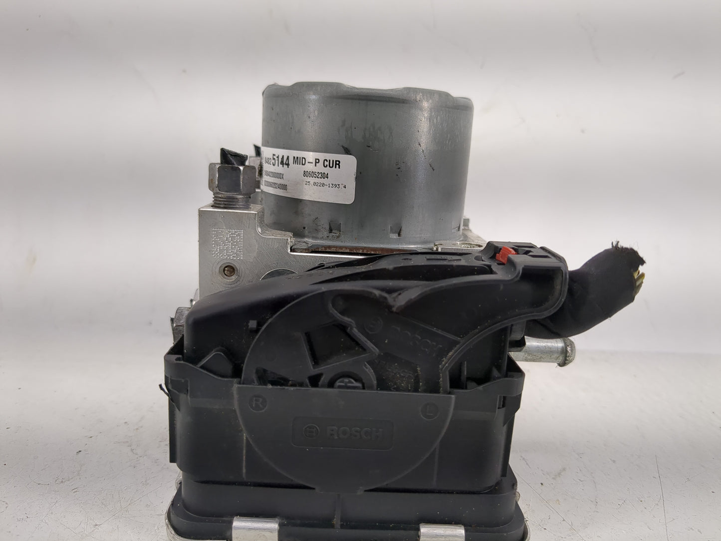 2020-2022 Chevrolet Equinox ABS Pump Control Module Replacement P/N:84825144 Fits Fits 2020 2021 2022 OEM Used Auto Parts - 