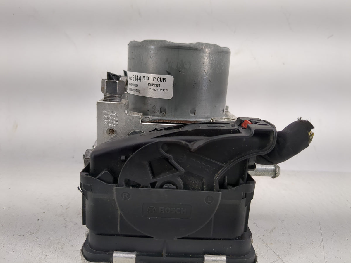 2020-2022 Chevrolet Equinox Anti-Lock Brake ABS Pump Module Actuator OEM P/N:84825144 Fits Fits 2020 2021 2022 OEM Used Auto