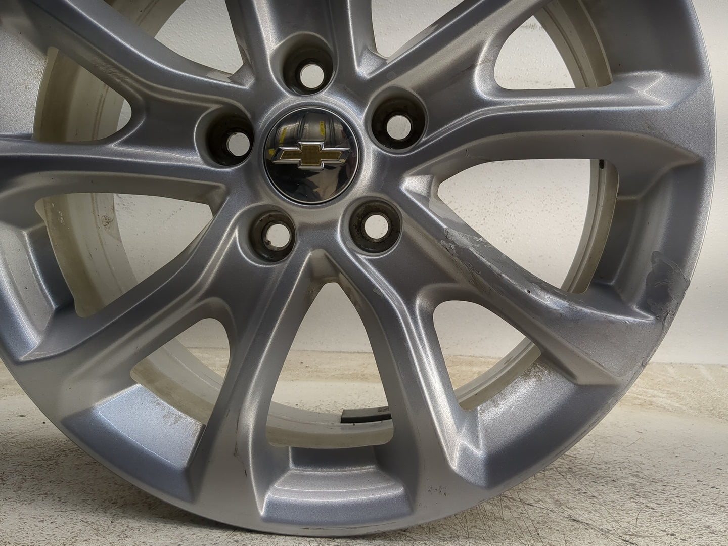 2018-2021 Chevrolet Equinox Oem Wheel Rim - Oemusedautoparts1.com