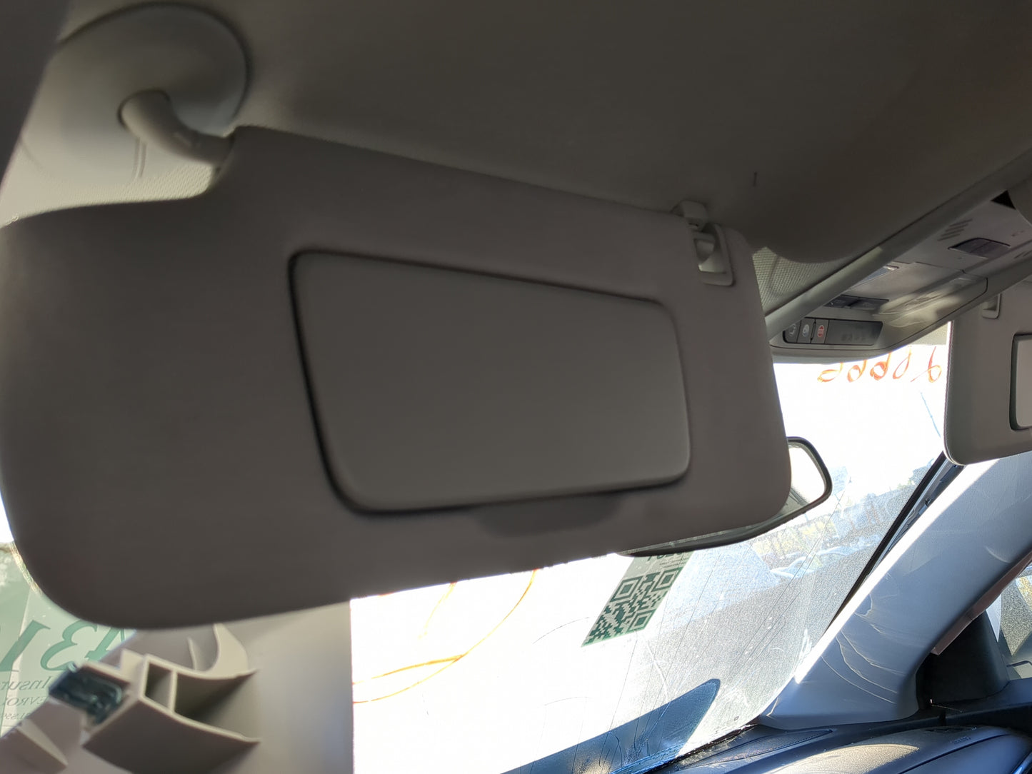 2020-2022 Chevrolet Equinox Sun Visor Shade Replacement Driver Left Mirror Fits Fits 2020 2021 2022 OEM Used Auto Parts - Oe