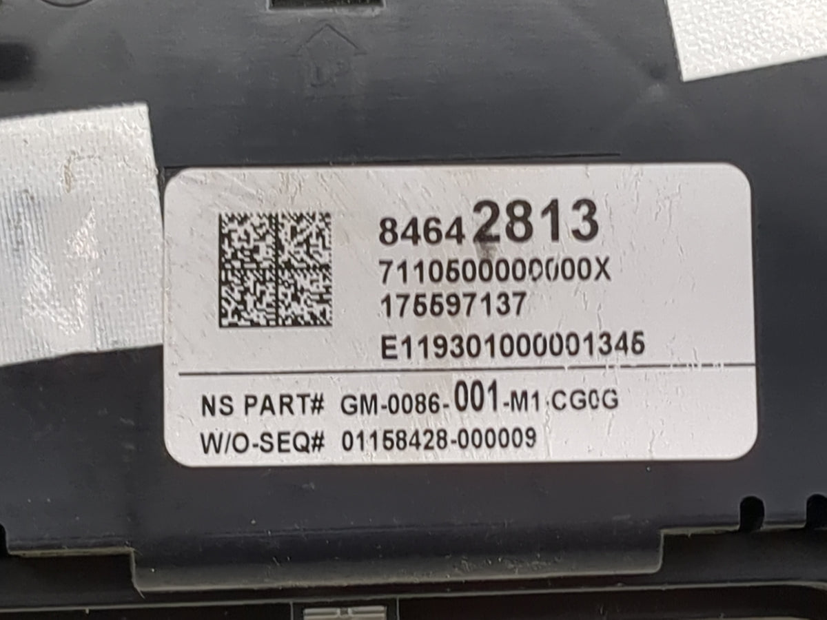 2019-2022 Chevrolet Equinox Instrument Cluster Speedometer Gauges P/N:84642813 Miles:42K Fits Fits 2019 2020 2021 2022 OEM U